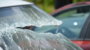 Unfälle mit E-Autos - AVAS soll Sicherheit bringen